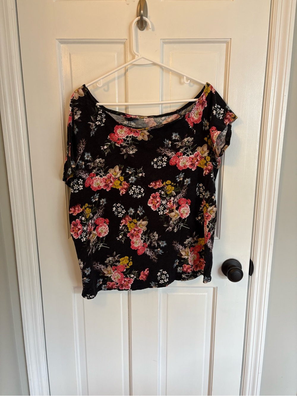 torrid Black Floral Off-Shoulder Short-Sleeve Tunic Top